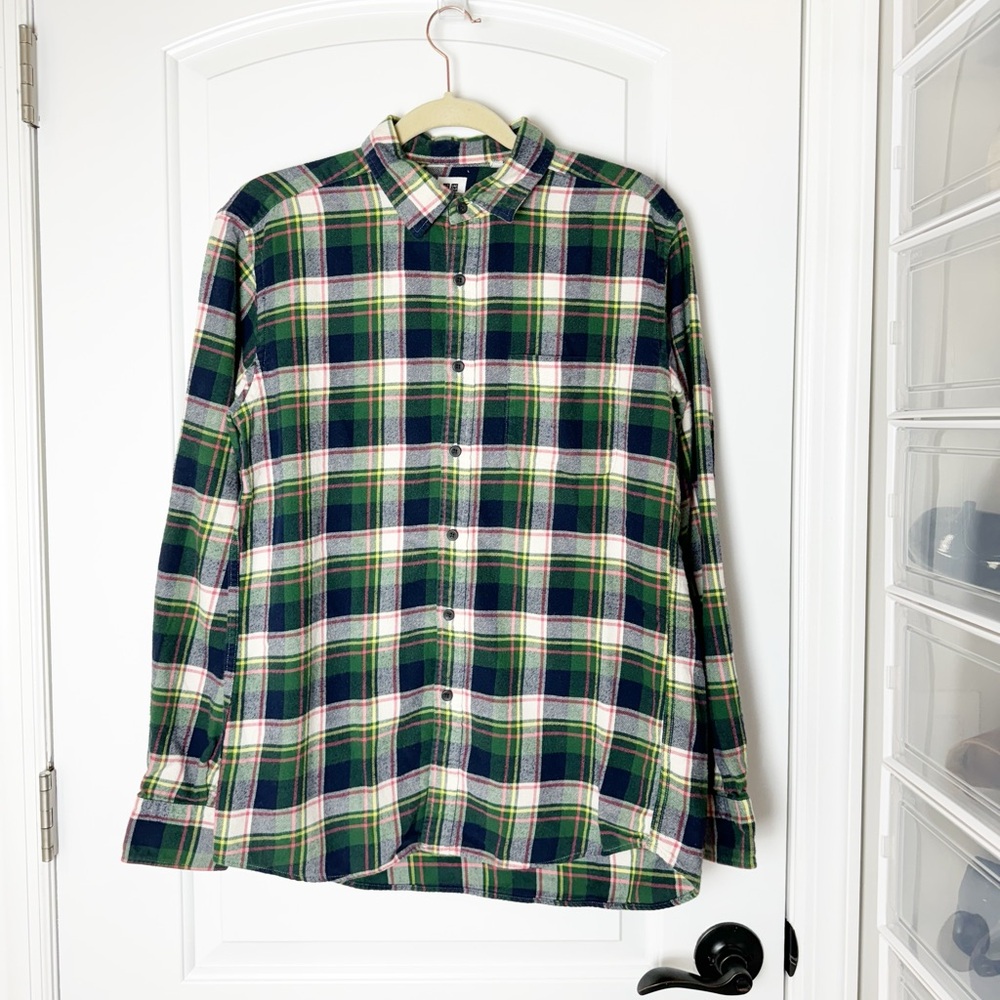 Uniqlo Flannel Button Down Cotton Plaid Shirt